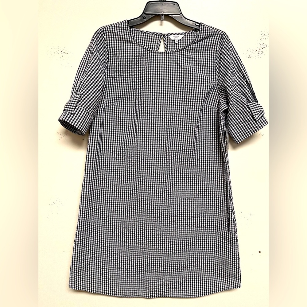 Crown & Ivy dress navy blue color